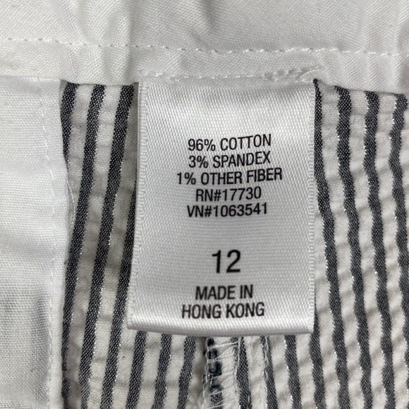 Isaac Mizrahi Metallic Striped Capri Pants Women's 12 Gray White Silver - Picture 7 of 8